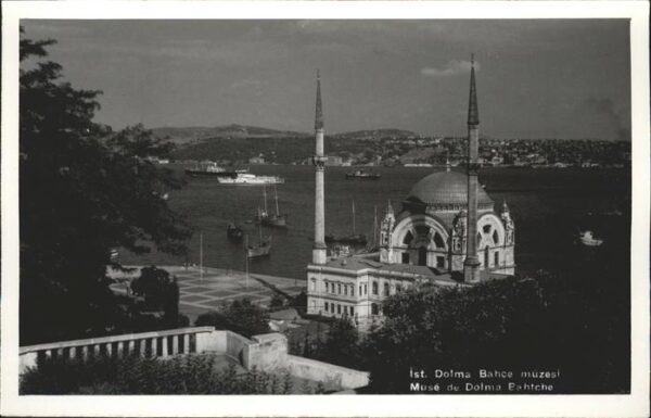 Istanbul Constantinopel Muse Dolma Bahtche Schiff