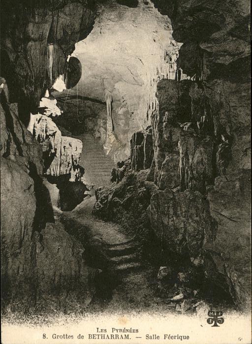 Hoehlen Caves Grottes Grottes de Betharram Salle Feerique