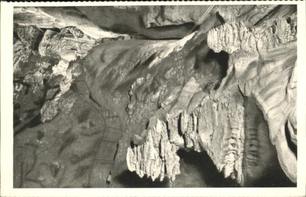 Hoehlen Caves Grottes Padirac Lac suspendu Grand Dome Tropfst