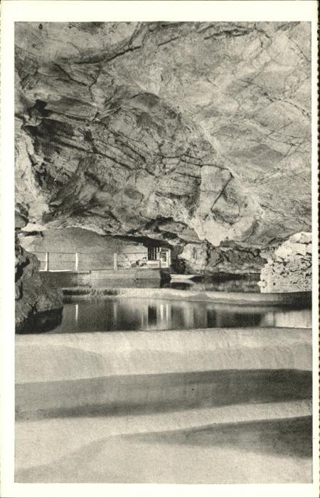 Hoehlen Caves Grottes Les grands gours