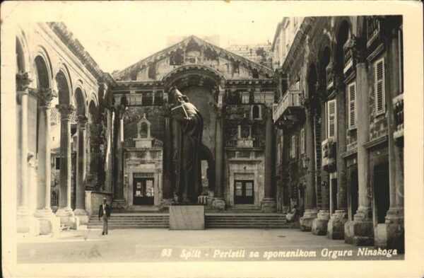 Gradac Peristil Grgura Ninskoga