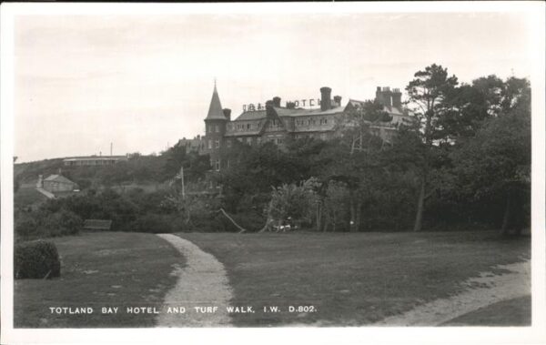 Totland Hotel Turf Walk