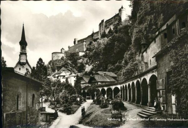 Salzburg Oesterreich St Peters Friedhof Festung Hohensalzbur