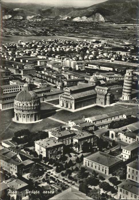 Pisa Veduta aerea