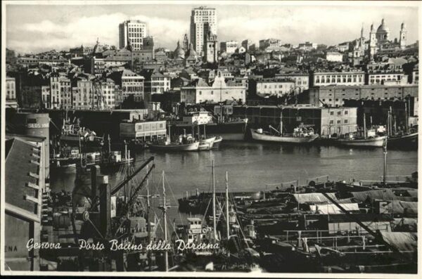 Genova Genua Liguria Porto Bacino della Darsena Schiff