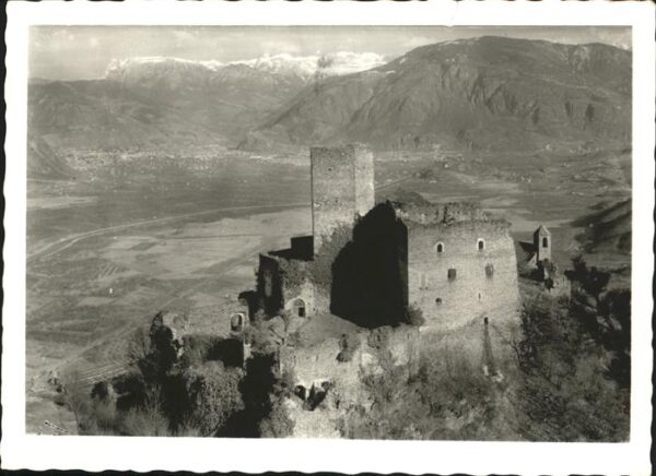 Bolzano Schloss Hocheppan