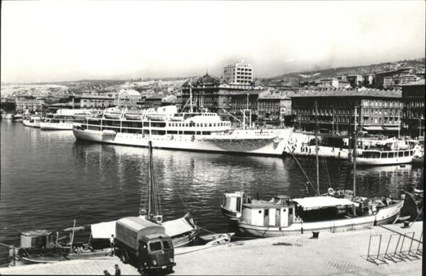 Rijeka Fiume Schiffe Hafen