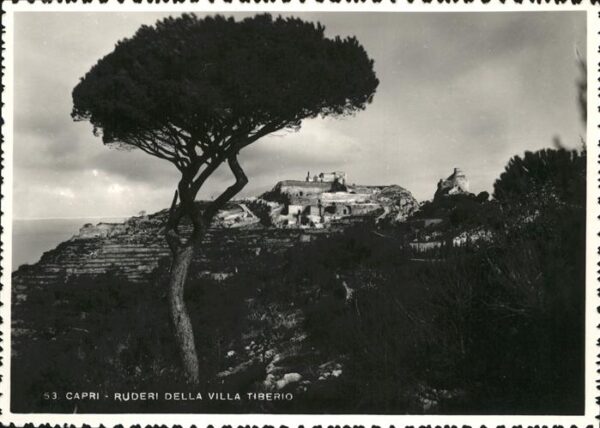 Capri Ruderi Della Villa Tiberio