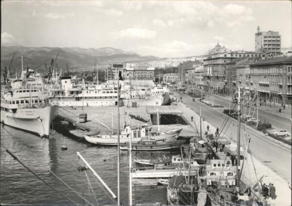 Rijeka Fiume Hafen Schiffe