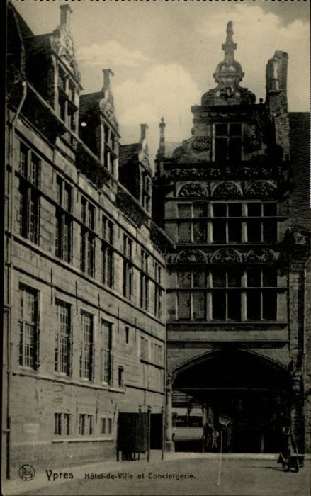 Ypern Ypres Ypres Conciergerie Hotel de Ville