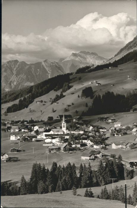 Riezlern Kleinwalsertal Vorarlberg Riezlern_Kleinwalsertal Nebelhorn