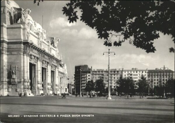 Milano Stazione Centrale Piazza Duca Aosta