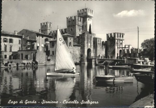 Sirmione Lago di Garda Sirmione Castello Scaligero Boot