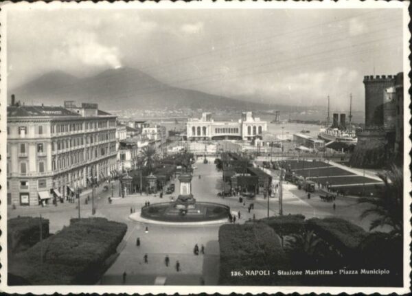 Napoli Neapel Napoli Stazione Marittima Piazza Munici