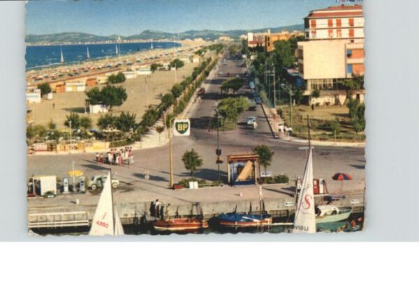 Riccione Lungomare Spiaggia Strand Tankstelle