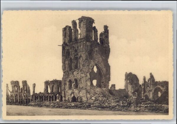Ypern Ypres Ypres Ruines Halles Grand Place Roi Alb