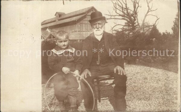Maerstetten Opa mit Enkel