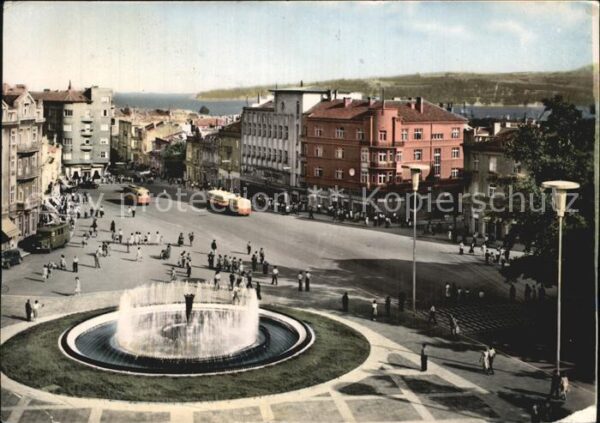 Varna Warna Platz Fontäne