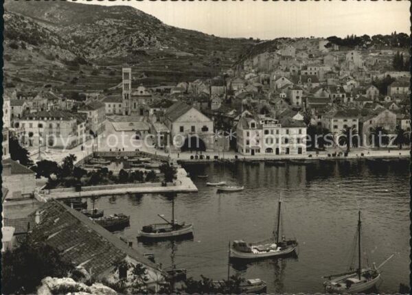 Hvar Hafen