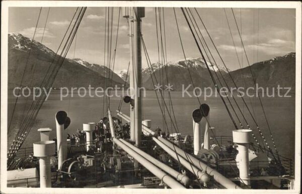 Schiffe Ships Navires Sognefjord Norwegen