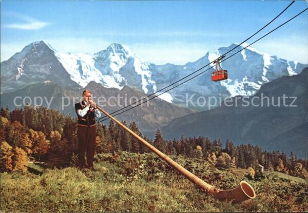 Alphorn Alphornbläser Seilbahn Berner Oberland