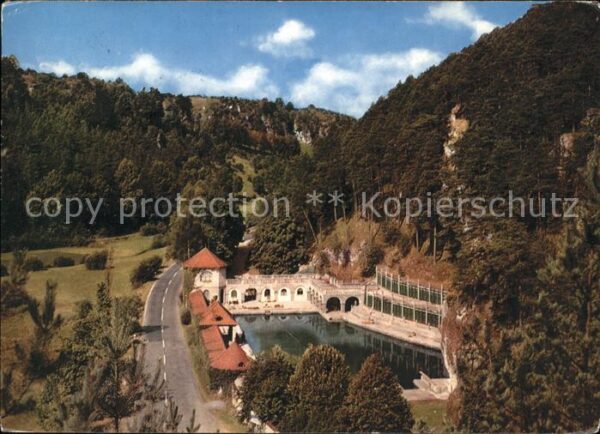Pottenstein Oberfranken Felsenschwimmbad