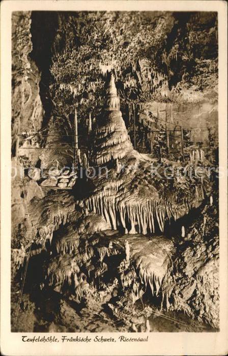 Hoehlen Caves Grottes Teufelshöhle Fränkische Schweiz Riesens