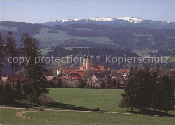 St Maergen Panorama mit Pfarr- und Wallfahrtskirch