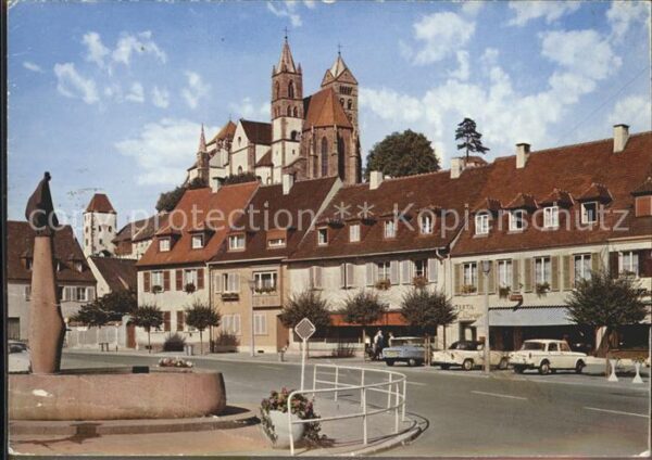 Breisach Rhein Marktplatz Europabrunne Münster Autos