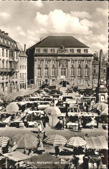 Bonn Rhein Marktplatz mit Rathaus