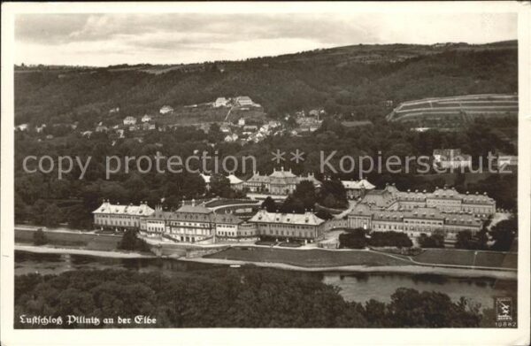 Pillnitz Lustschloss Elbe Fliegeraufnahme
