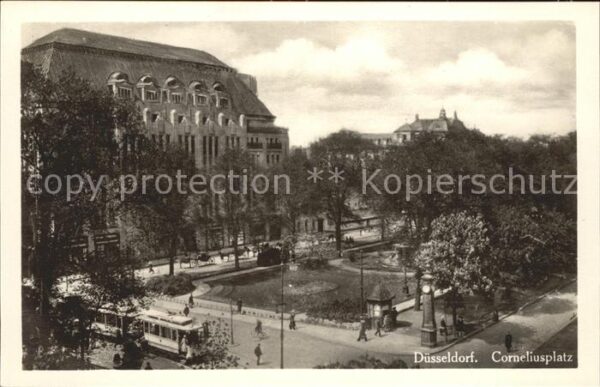 Duesseldorf Corneliusplatz Strassenbahn