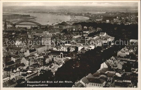 Duesseldorf Rhein Fliegeraufnahme