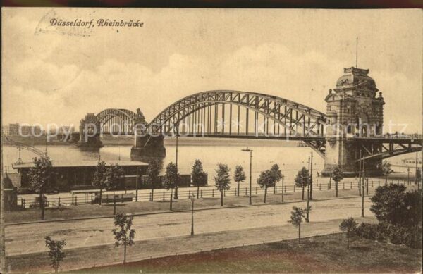 Duesseldorf Rheinbrücke