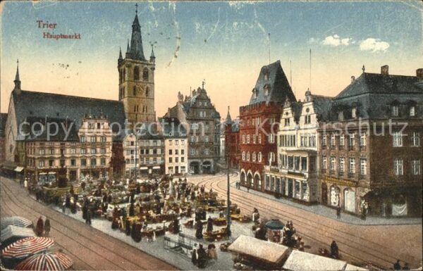 Trier Hauptmarkt mit Stadtpfarrkirche St. Gan