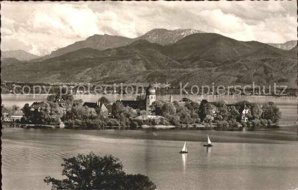 Fraueninsel Chiemsee Kloster Frauenwörth mit Hochfelln Chiem