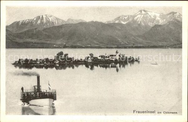 Fraueninsel Chiemsee mit Kloster Frauenwörth Alpenpanorama D