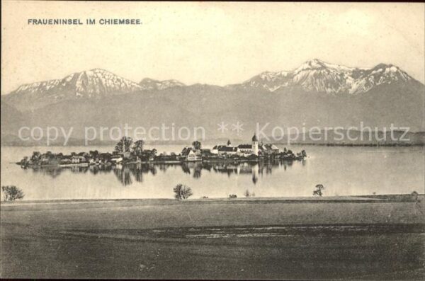 Fraueninsel Chiemsee mit Kloster Frauenwörth Alpenpanorama