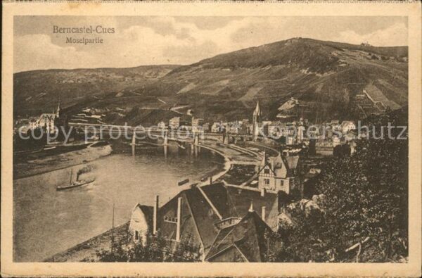 Bernkastel-Kues Moselbrücke Dampfer