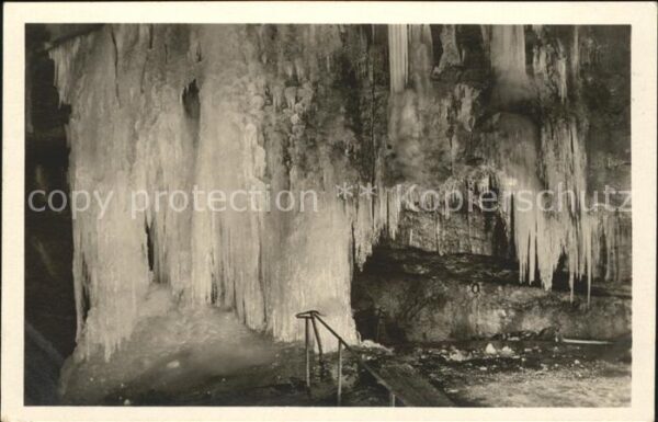 Hoehlen Caves Grottes Österreich Dachstein