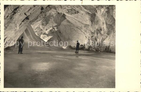 Hoehlen Caves Grottes Eisriesenwelt Salzburg