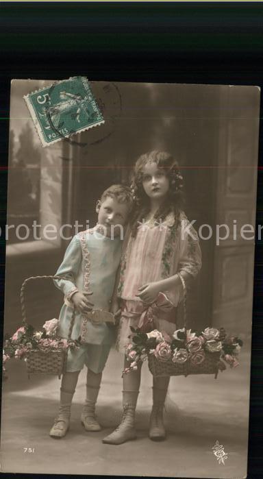 Kinder Child Enfants Blumen