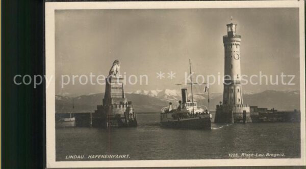 Leuchtturm Lighthouse Lindau Hafeneinfahrt