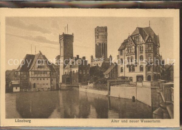 Lueneburg Alter und Neuer Wasserturm
