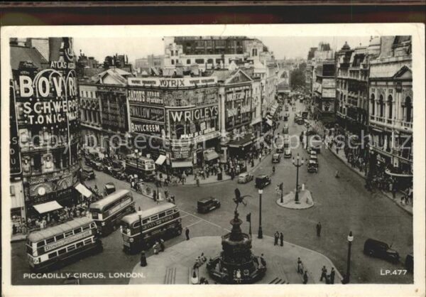 London Piccadilly Circus Monument Doppeldecker