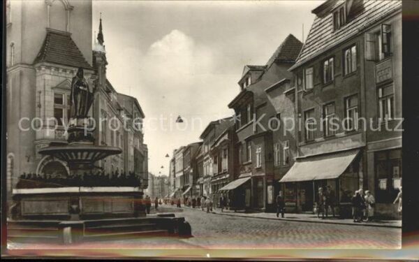 Guestrow Mecklenburg Vorpommern Strasse des Friedens Brunnen