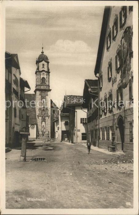 Mittenwald Bayern Partie an der Kirche