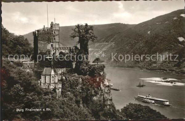 Trechtingshausen Burg Rheinstein Rheindampfer
