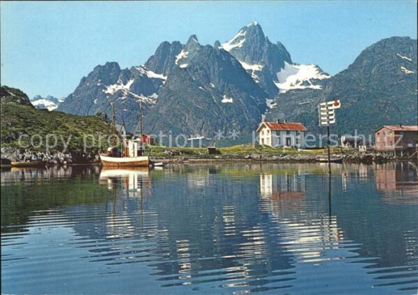 Norwegen Norge View of Raftsundet Mountains