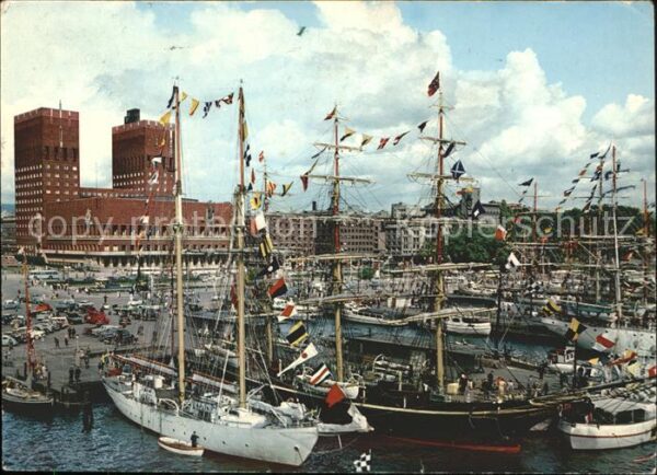 Oslo Norwegen Havna Radhuset Harbour City Hall Schiff